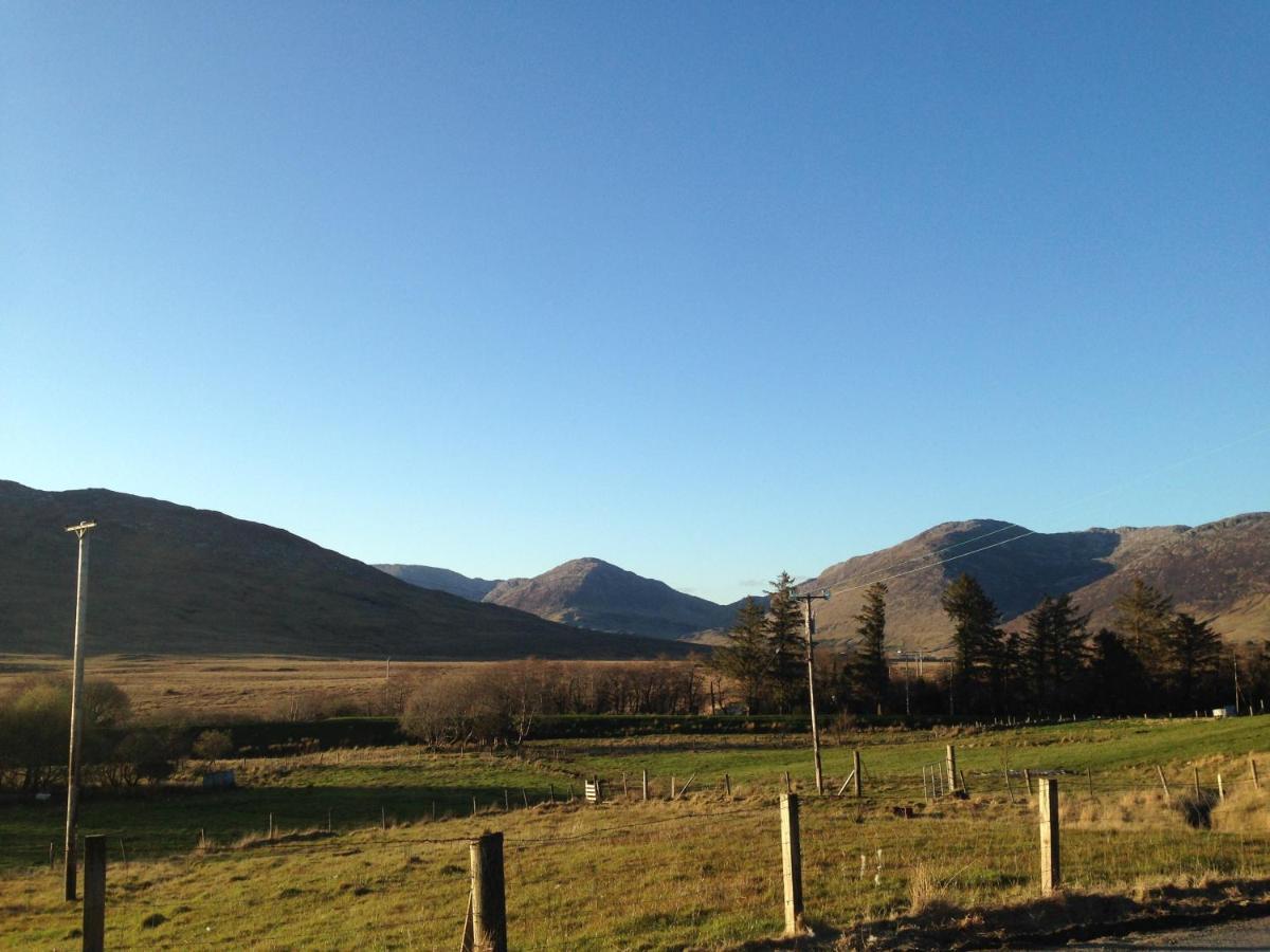 Bed and Breakfast Railway View - Connemara Recess Exterior foto